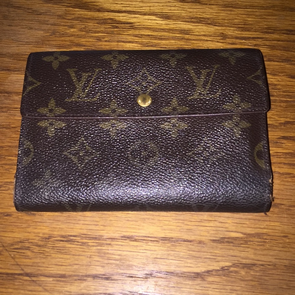 Authentic Louis Vuitton wallet